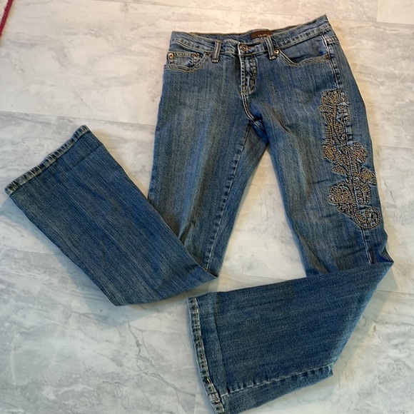 Urban behavior  jeans  denim medium blue Decorative left leg stitching size 3 jr - Picture 2 of 9